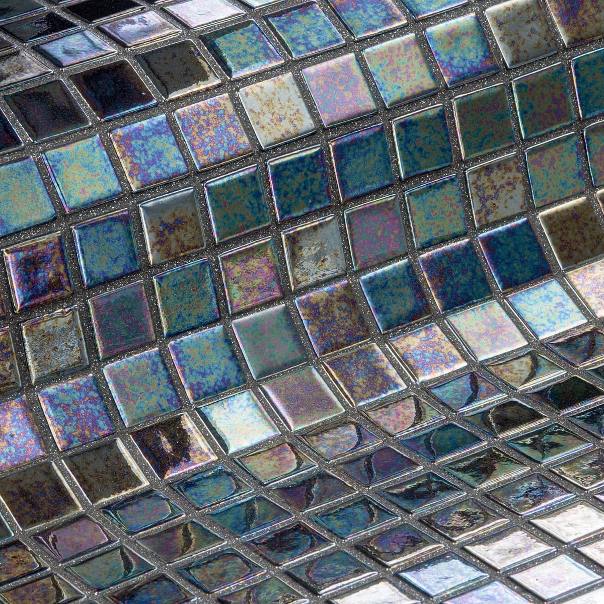 Iridescent Ebano